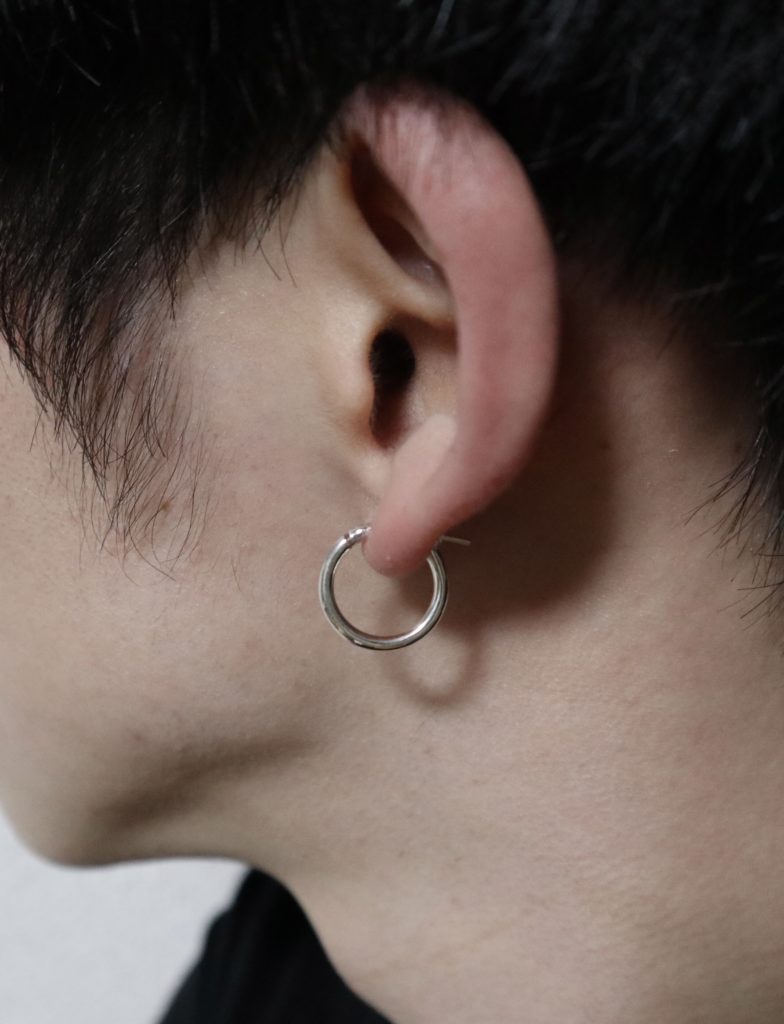 Vivifyのフープピアス を5年間使い続けた感想 メンズピアス メンズリファインマガジン Vivifyのフープピアス を5年間使い続けた感想 メンズピアス メンズリファインマガジン