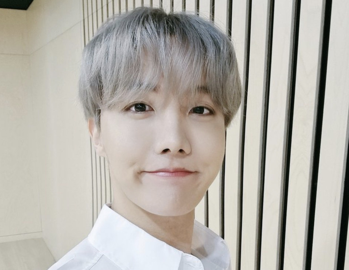 21年最新 ジェイホープ J Hope の歴代ヘアスタイル 髪型 をまとめてみた Bts リファインマガジン